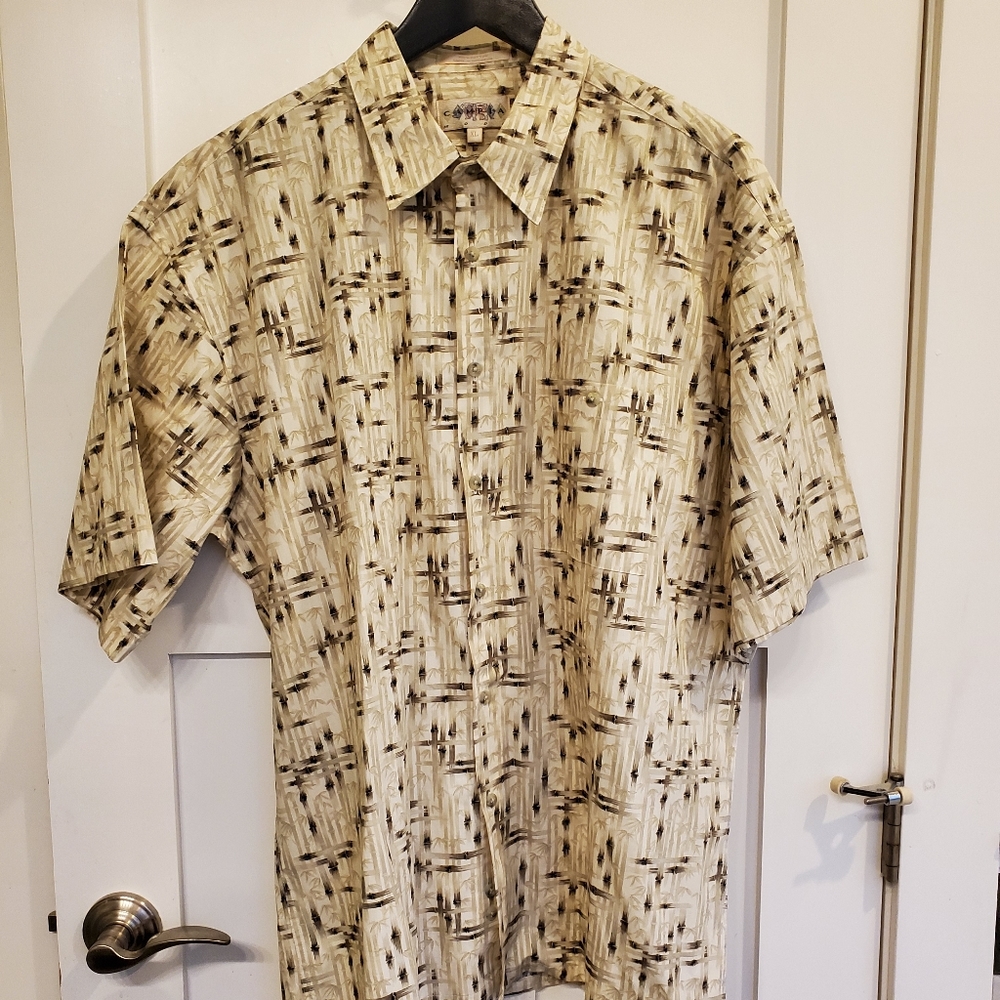 NWOT Hawaiian Style Shirt